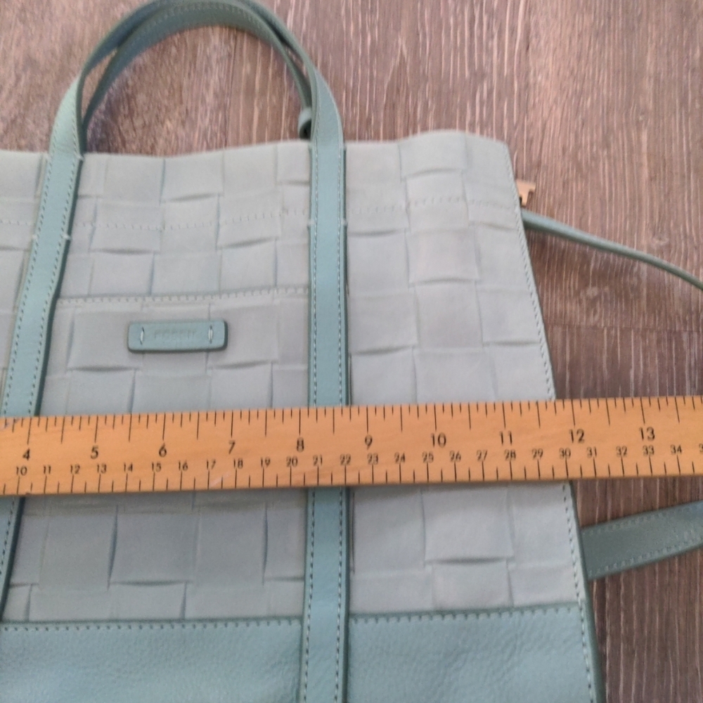 Fossil Carmen Leather Tote Light Blue Key Charm EUC Woven Pattern Cross Body - Picture 8 of 12